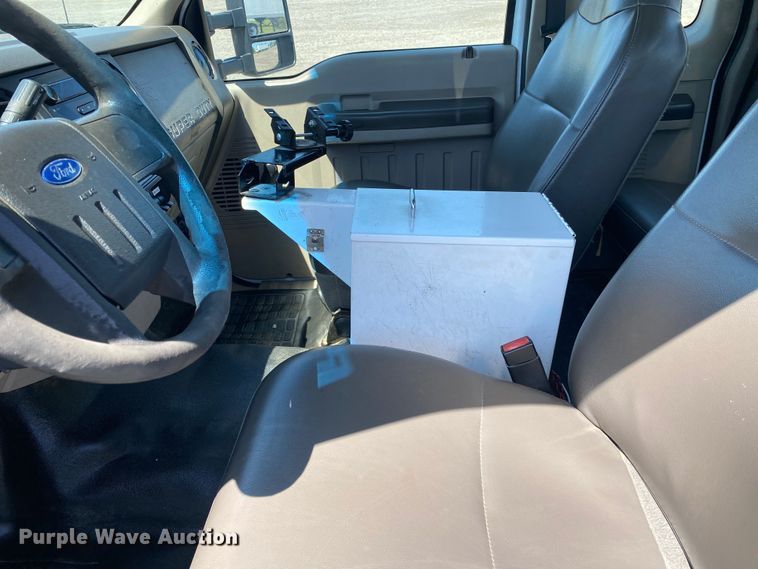 image for item KB9474 2009 Ford F550 Super Duty  SuperCab drilling rig truck