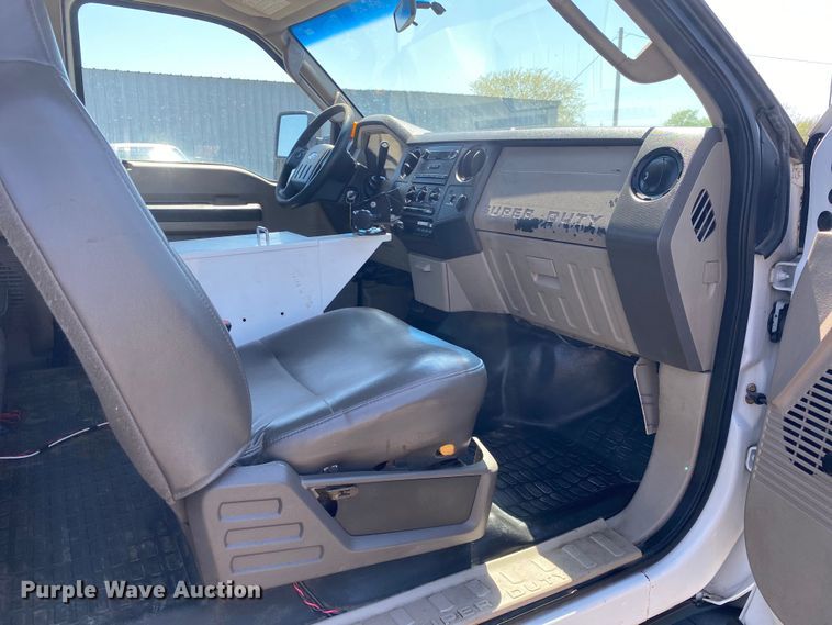 image for item KB9474 2009 Ford F550 Super Duty  SuperCab drilling rig truck