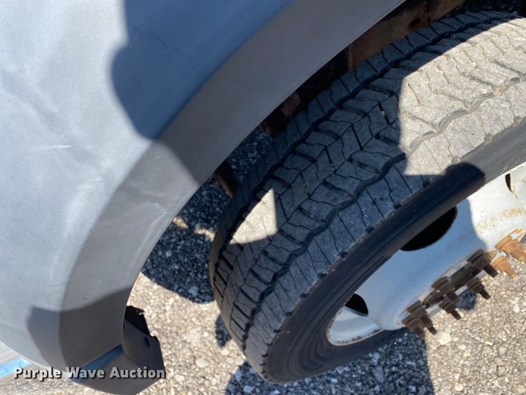 image for item KB9474 2009 Ford F550 Super Duty  SuperCab drilling rig truck