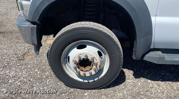 image for item KB9474 2009 Ford F550 Super Duty  SuperCab drilling rig truck