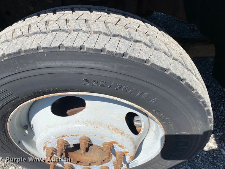 image for item KB9474 2009 Ford F550 Super Duty  SuperCab drilling rig truck