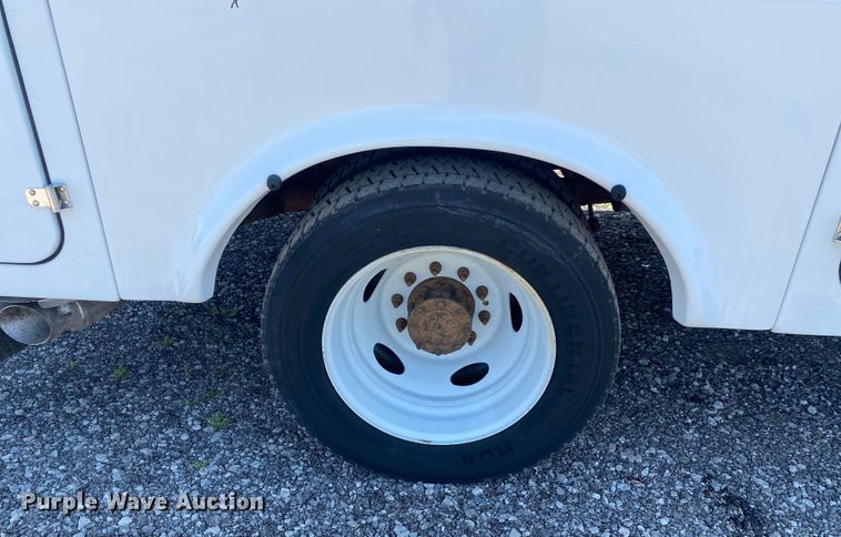 image for item KB9474 2009 Ford F550 Super Duty  SuperCab drilling rig truck