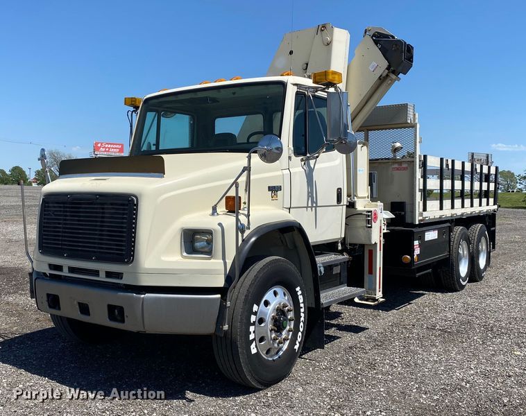 image for item KB9475 2000 Freightliner FL80  crane truck