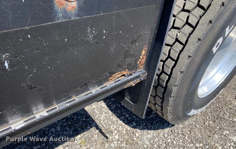 image for item KB9475 2000 Freightliner FL80  crane truck