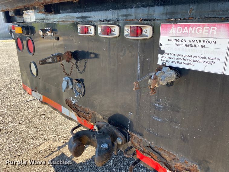 image for item KB9475 2000 Freightliner FL80  crane truck