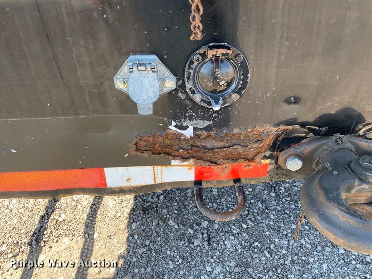 image for item KB9475 2000 Freightliner FL80  crane truck