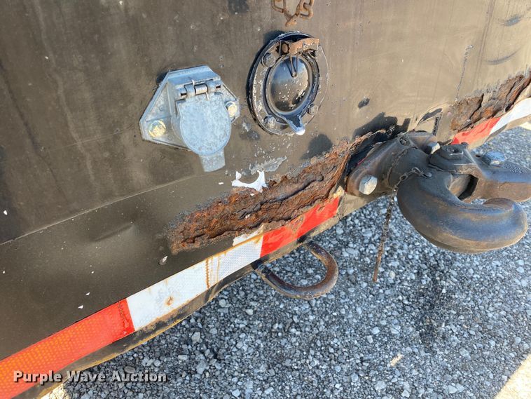 image for item KB9475 2000 Freightliner FL80  crane truck