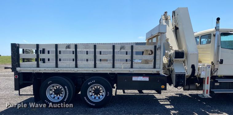 image for item KB9475 2000 Freightliner FL80  crane truck