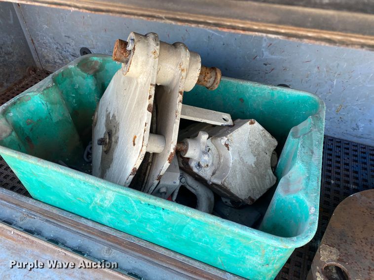 image for item KB9475 2000 Freightliner FL80  crane truck