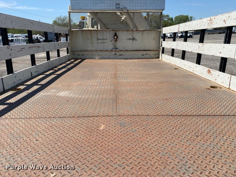 image for item KB9475 2000 Freightliner FL80  crane truck