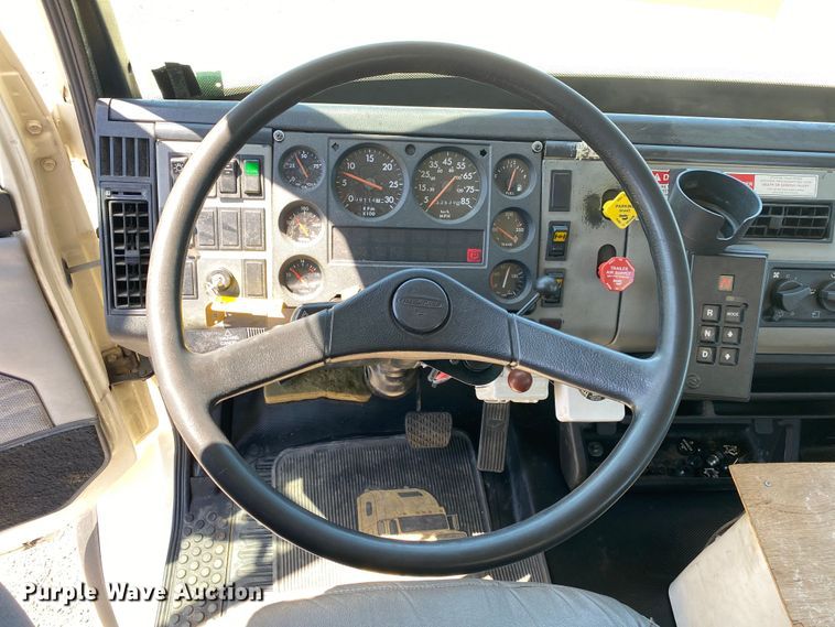 image for item KB9475 2000 Freightliner FL80  crane truck