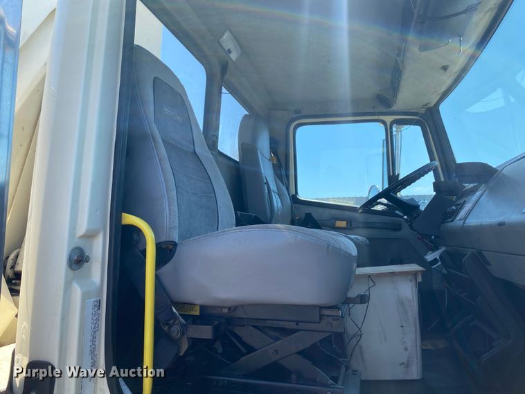 image for item KB9475 2000 Freightliner FL80  crane truck