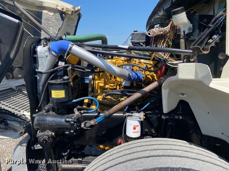 image for item KB9475 2000 Freightliner FL80  crane truck