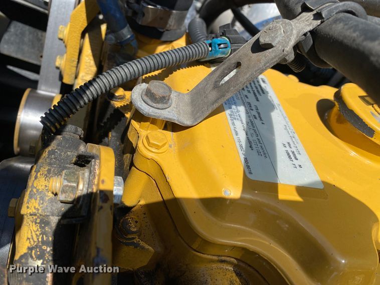 image for item KB9475 2000 Freightliner FL80  crane truck