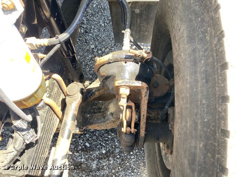 image for item KB9475 2000 Freightliner FL80  crane truck