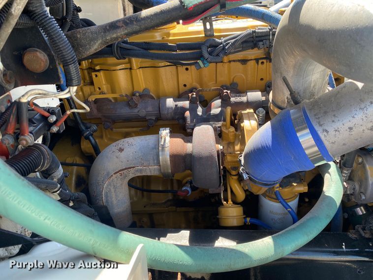 image for item KB9475 2000 Freightliner FL80  crane truck