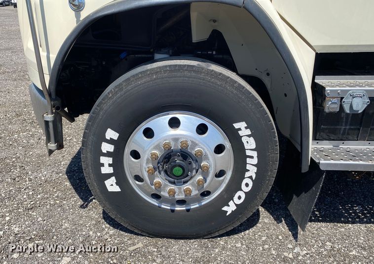 image for item KB9475 2000 Freightliner FL80  crane truck