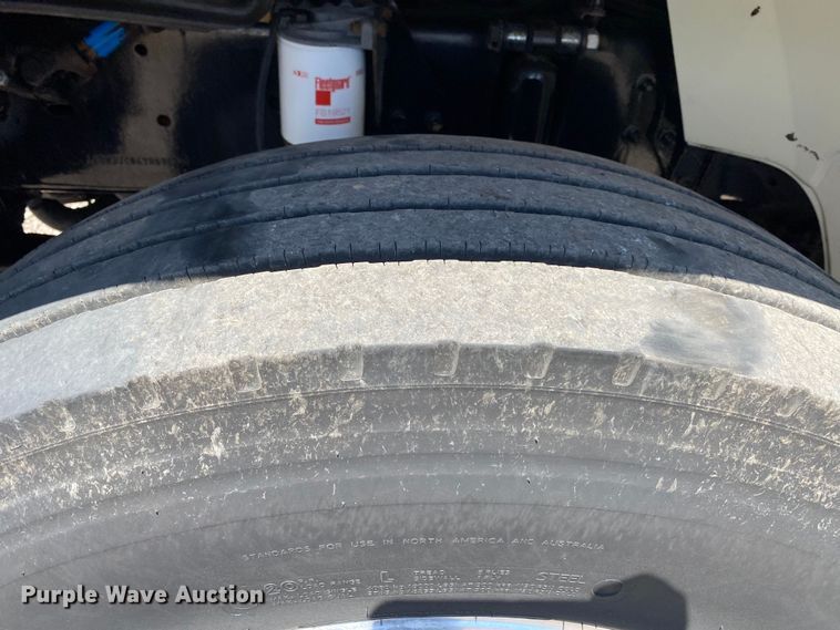 image for item KB9475 2000 Freightliner FL80  crane truck