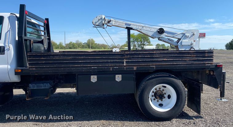 image for item KB9481 2011 Ford F650 Super Duty  flatbed truck