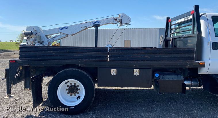 image for item KB9481 2011 Ford F650 Super Duty  flatbed truck