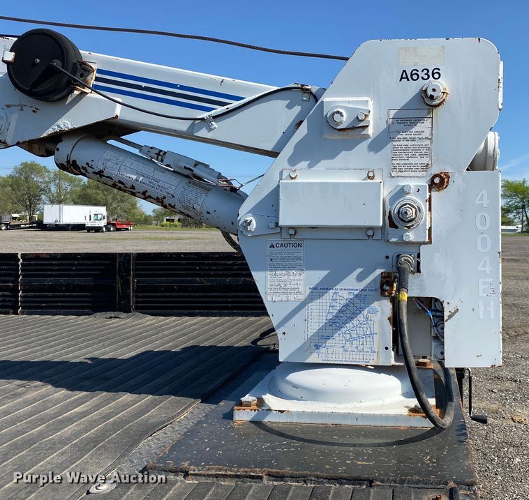 image for item KB9481 2011 Ford F650 Super Duty  flatbed truck