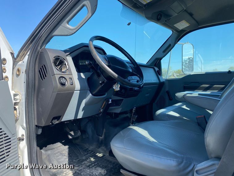 image for item KB9481 2011 Ford F650 Super Duty  flatbed truck