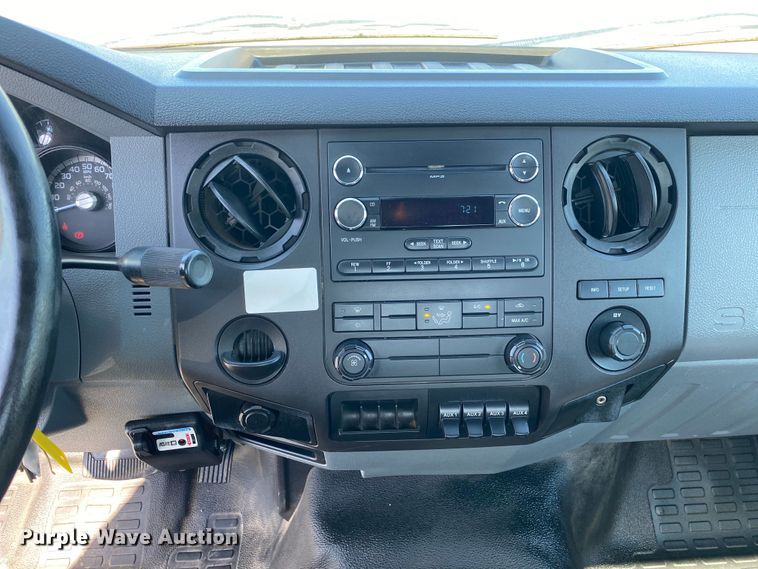 image for item KB9481 2011 Ford F650 Super Duty  flatbed truck