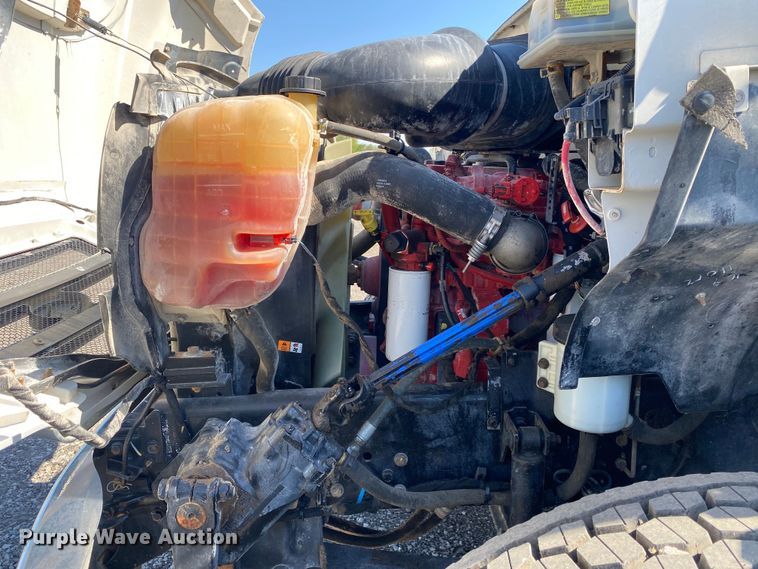 image for item KB9481 2011 Ford F650 Super Duty  flatbed truck