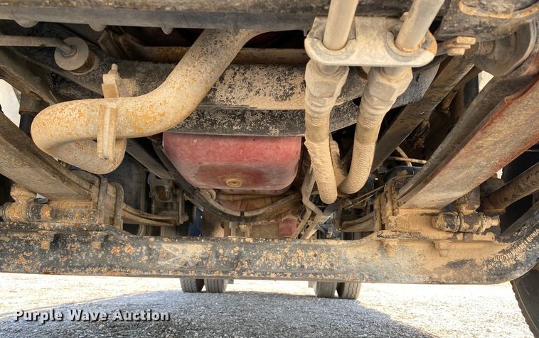 image for item KB9481 2011 Ford F650 Super Duty  flatbed truck