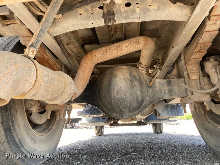 image for item KB9481 2011 Ford F650 Super Duty  flatbed truck