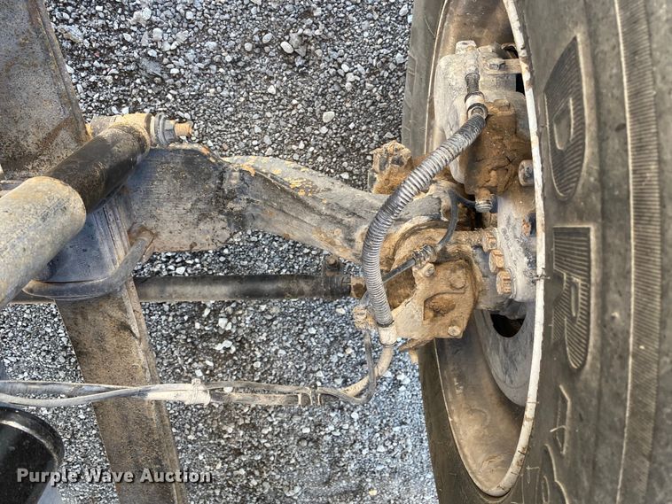 image for item KB9481 2011 Ford F650 Super Duty  flatbed truck