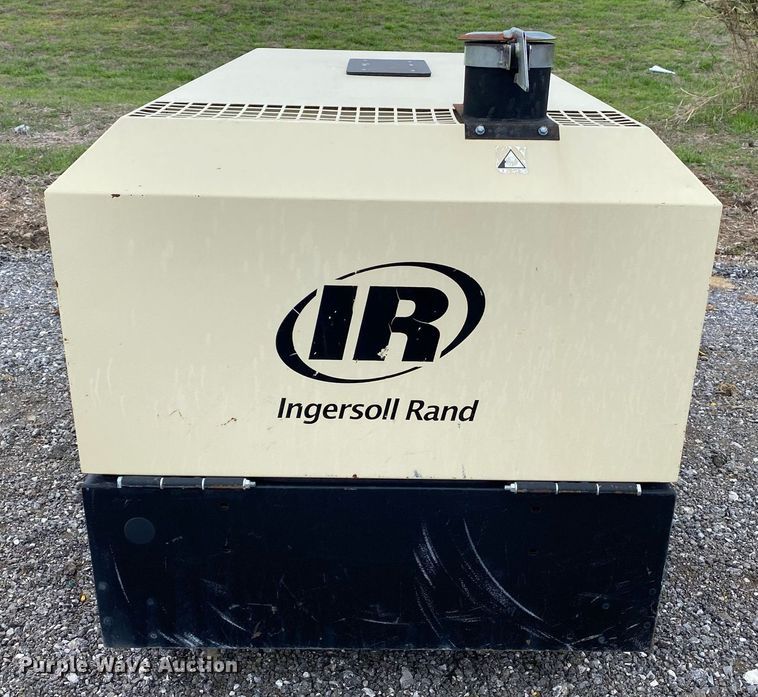 image for item KB9505 2011 Ingersoll Rand P90  air compressor