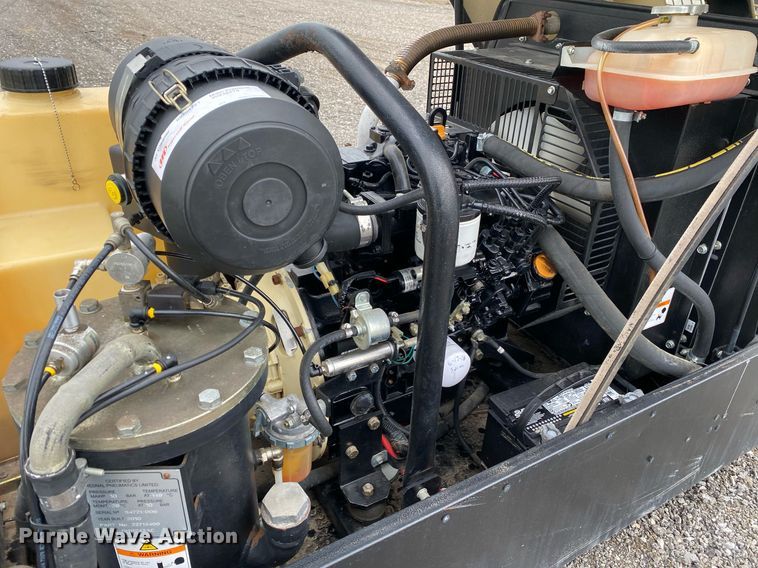 image for item KB9505 2011 Ingersoll Rand P90  air compressor