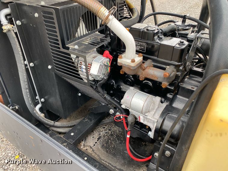 image for item KB9505 2011 Ingersoll Rand P90  air compressor