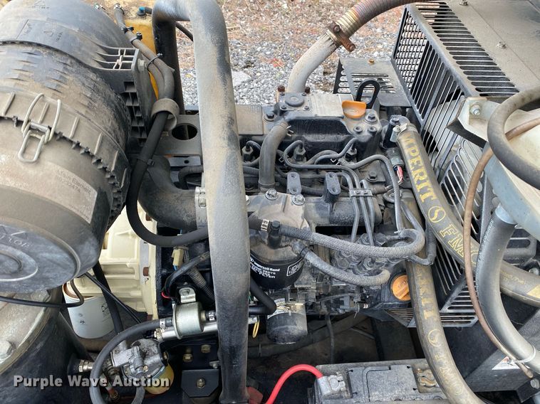 image for item KB9506 2011 Ingersoll Rand P90  air compressor