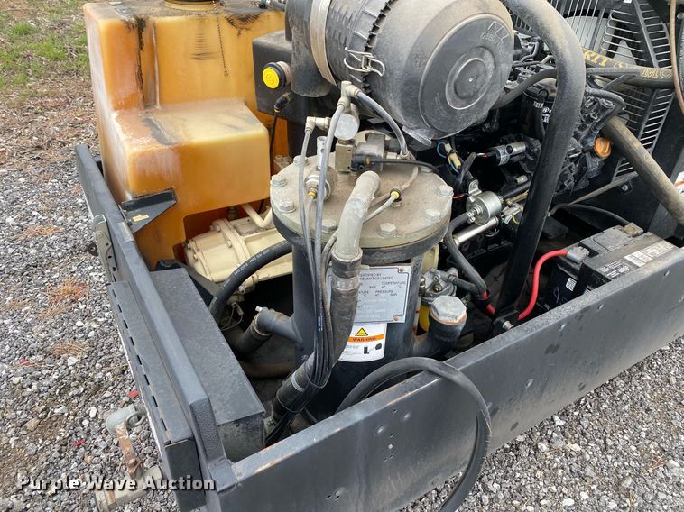 image for item KB9506 2011 Ingersoll Rand P90  air compressor