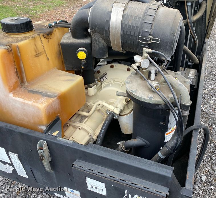 image for item KB9506 2011 Ingersoll Rand P90  air compressor