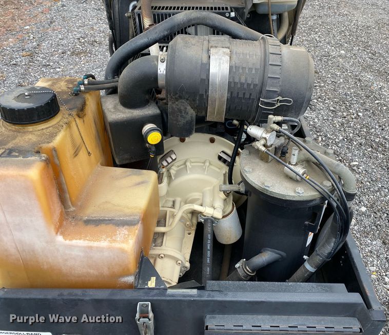 image for item KB9506 2011 Ingersoll Rand P90  air compressor