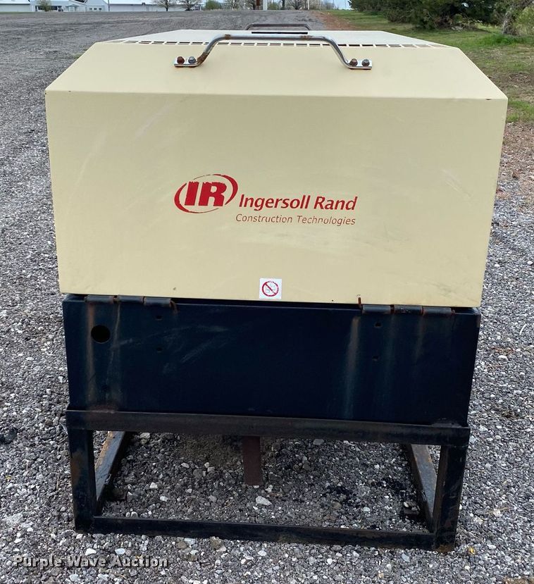 image for item KB9508 2007 Ingersoll Rand P90  air compressor