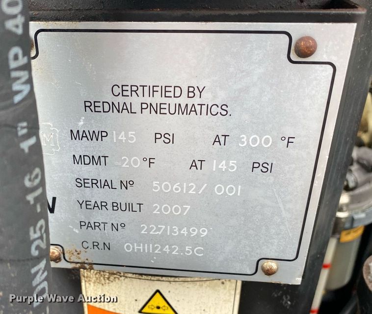 image for item KB9508 2007 Ingersoll Rand P90  air compressor