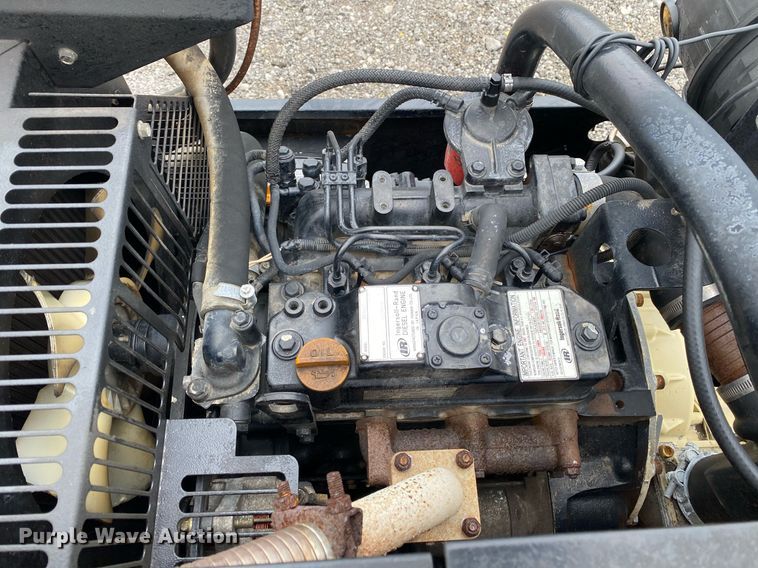 image for item KB9508 2007 Ingersoll Rand P90  air compressor