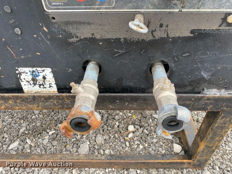 image for item KB9508 2007 Ingersoll Rand P90  air compressor