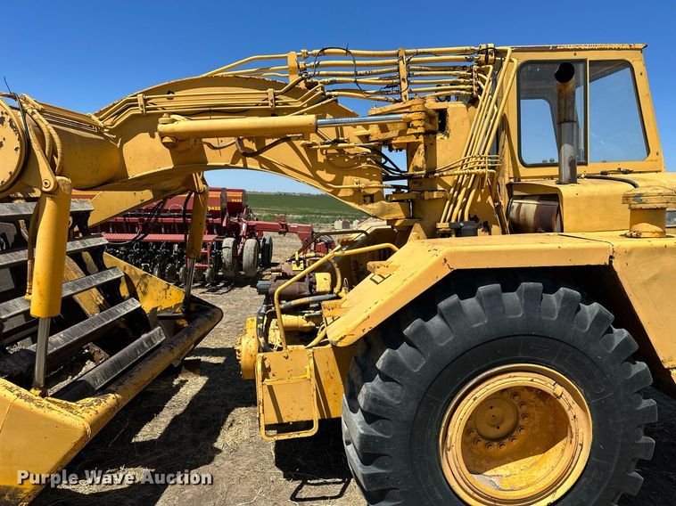 image for item KL9182 1978 John Deere 762  elevating scraper