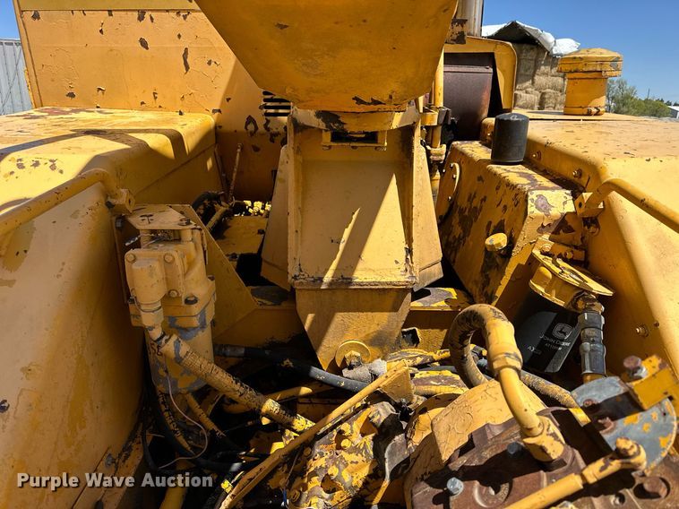 image for item KL9182 1978 John Deere 762  elevating scraper