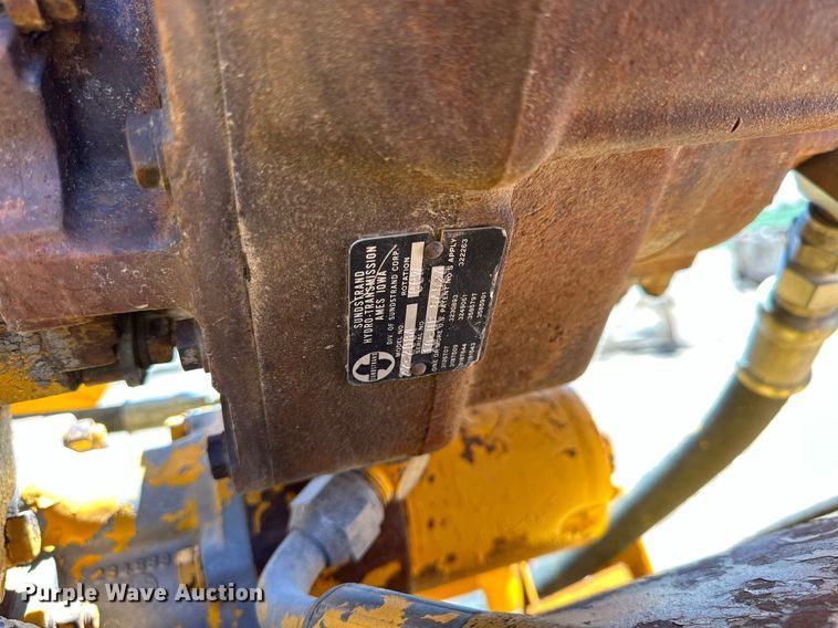 image for item KL9182 1978 John Deere 762  elevating scraper