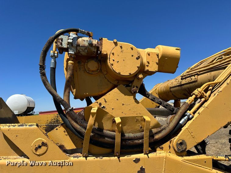 image for item KL9182 1978 John Deere 762  elevating scraper