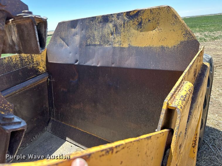 image for item KL9182 1978 John Deere 762  elevating scraper