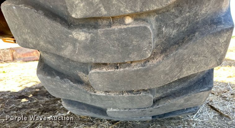 image for item KL9182 1978 John Deere 762  elevating scraper