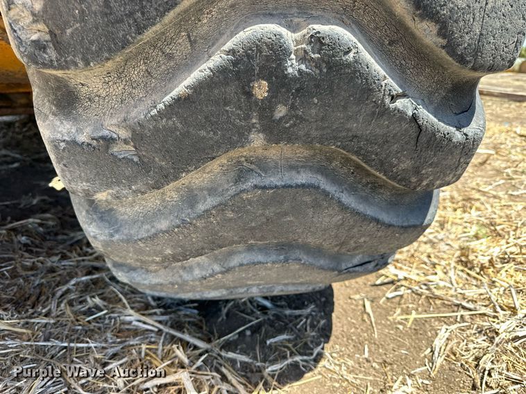 image for item KL9182 1978 John Deere 762  elevating scraper