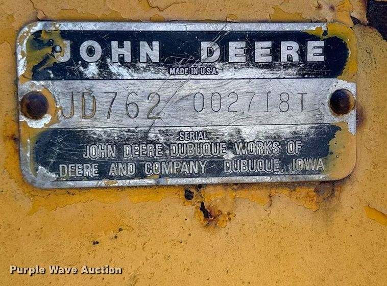image for item KL9182 1978 John Deere 762  elevating scraper